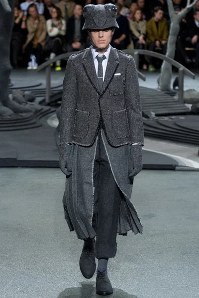 Look 17